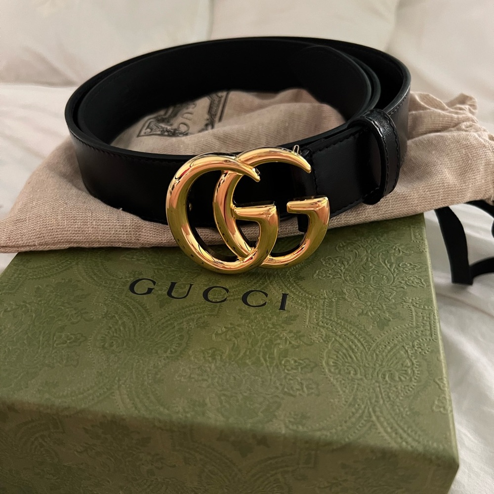 Gucci GG Marmont leather belt with shiny buckle
